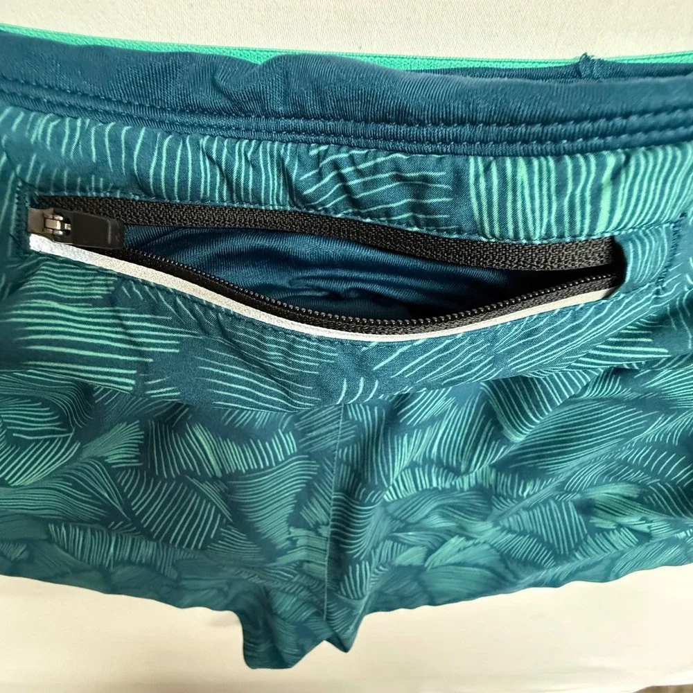 Rabbit RW244 Womens XL Running Shorts Tropical Print Lined Zip Pocket Teal